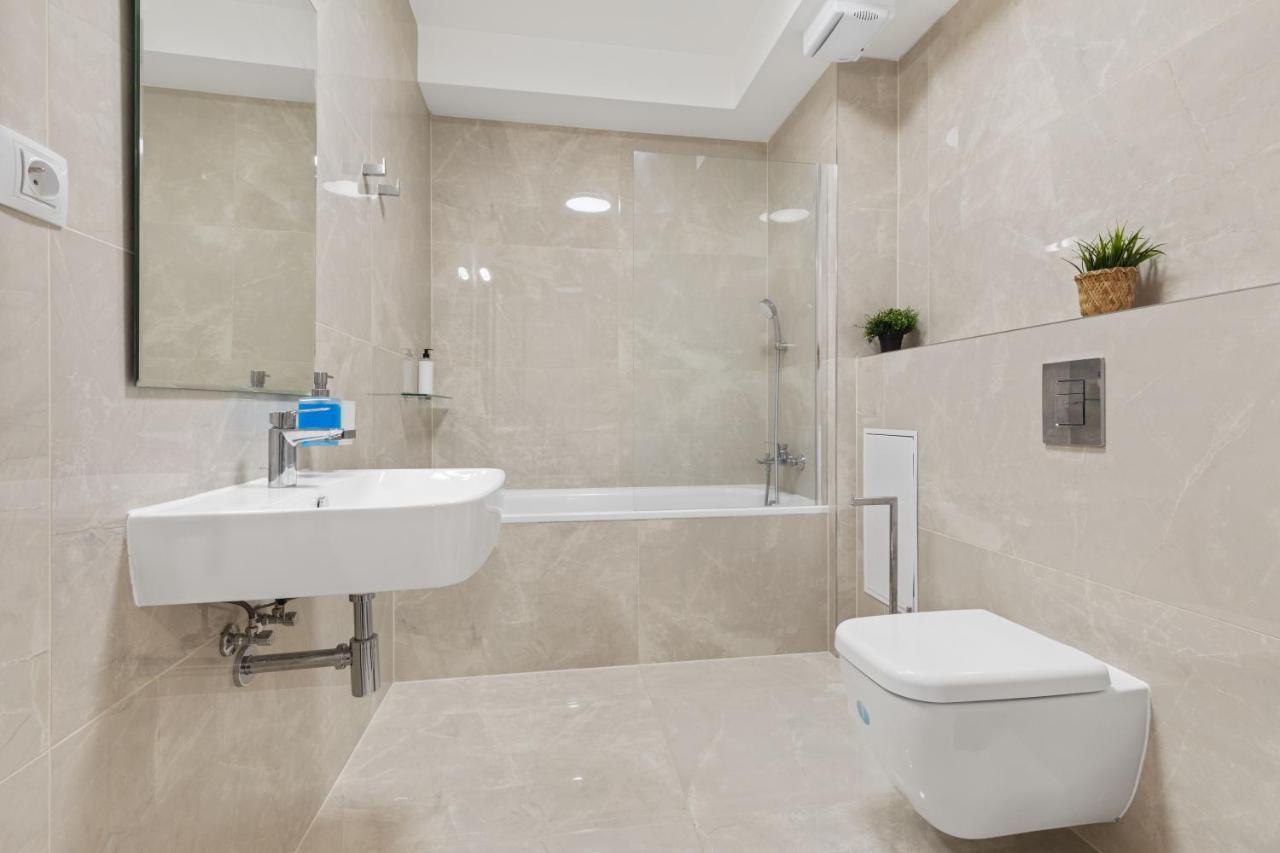 Lam Jegeho Alej - Jacuzzi - Free Parking Apartment Bratislava Exterior photo