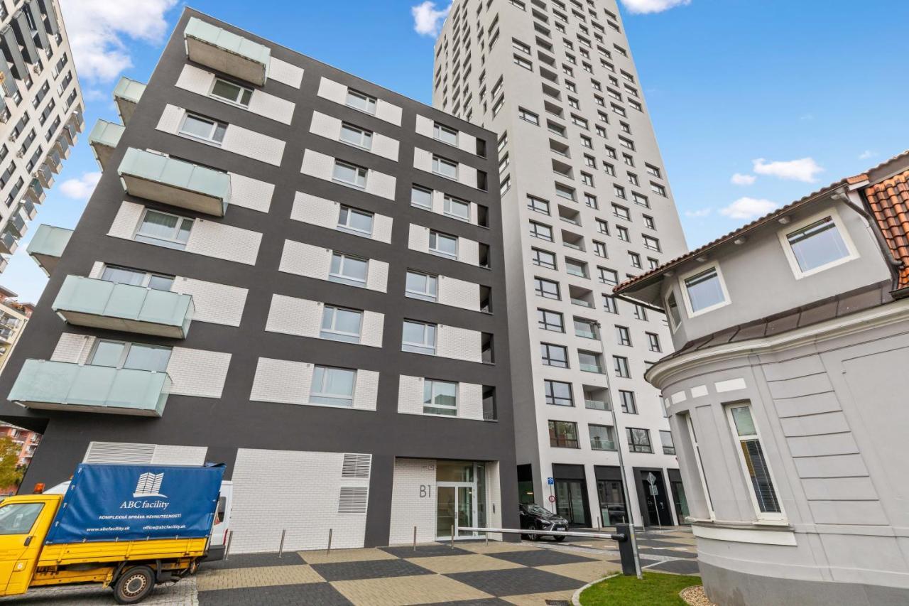 Lam Jegeho Alej - Jacuzzi - Free Parking Apartment Bratislava Exterior photo