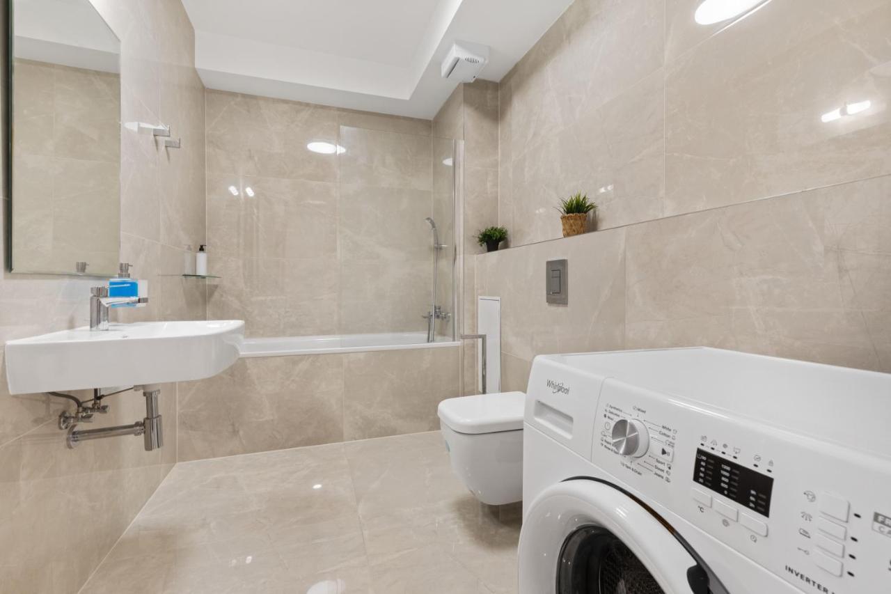 Lam Jegeho Alej - Jacuzzi - Free Parking Apartment Bratislava Exterior photo